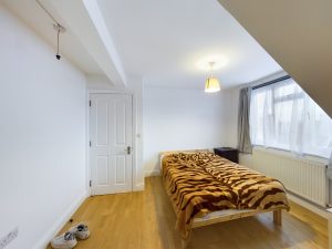 Room 6 – Dollis Hill Lane, NW2